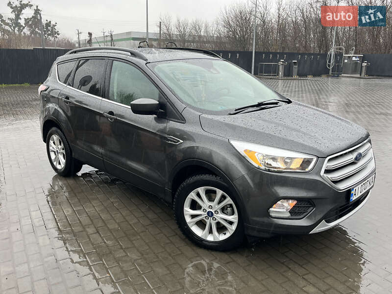 Позашляховик / Кросовер Ford Escape 2018 в Софіївській Борщагівці