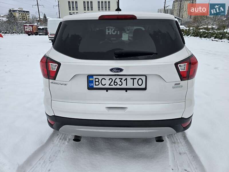 Позашляховик / Кросовер Ford Escape 2019 в Львові