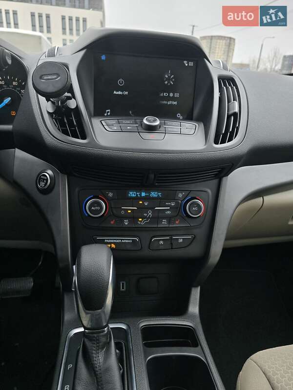 Позашляховик / Кросовер Ford Escape 2019 в Львові