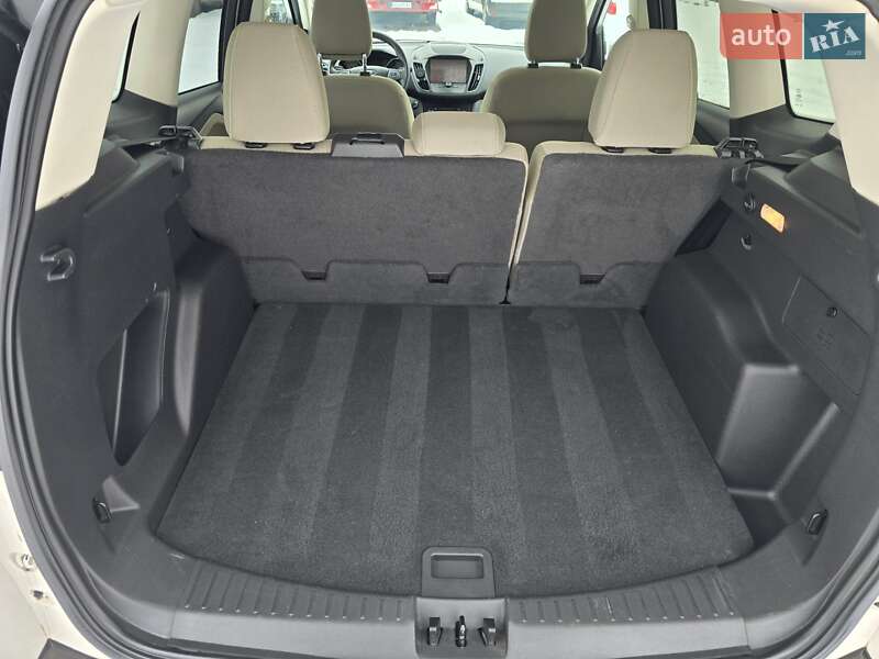 Позашляховик / Кросовер Ford Escape 2019 в Львові