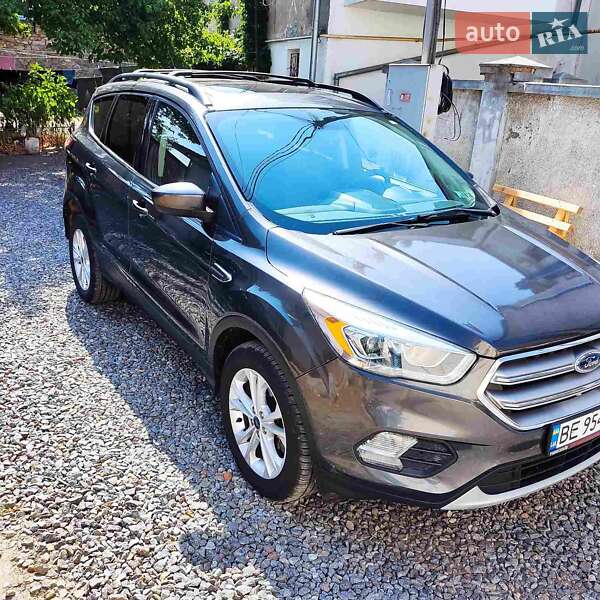 Позашляховик / Кросовер Ford Escape 2016 в Миколаєві