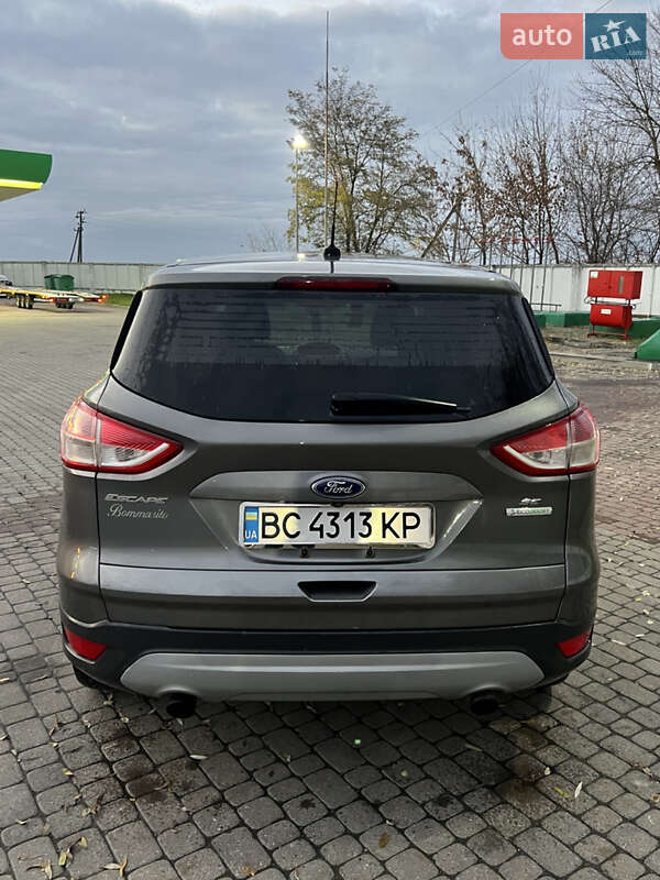 Внедорожник / Кроссовер Ford Escape 2013 в Мостиске