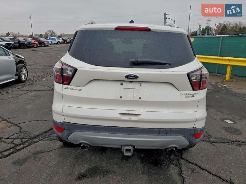 Внедорожник / Кроссовер Ford Escape 2017 в Житомире