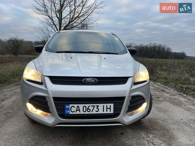 Внедорожник / Кроссовер Ford Escape 2015 в Умани