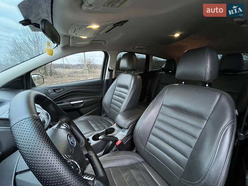 Внедорожник / Кроссовер Ford Escape 2015 в Умани