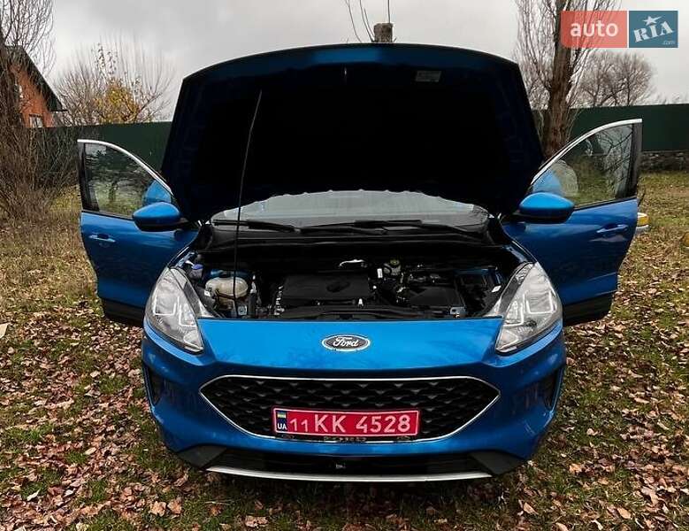 Позашляховик / Кросовер Ford Escape 2020 в Саврані
