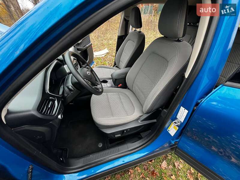 Позашляховик / Кросовер Ford Escape 2020 в Саврані