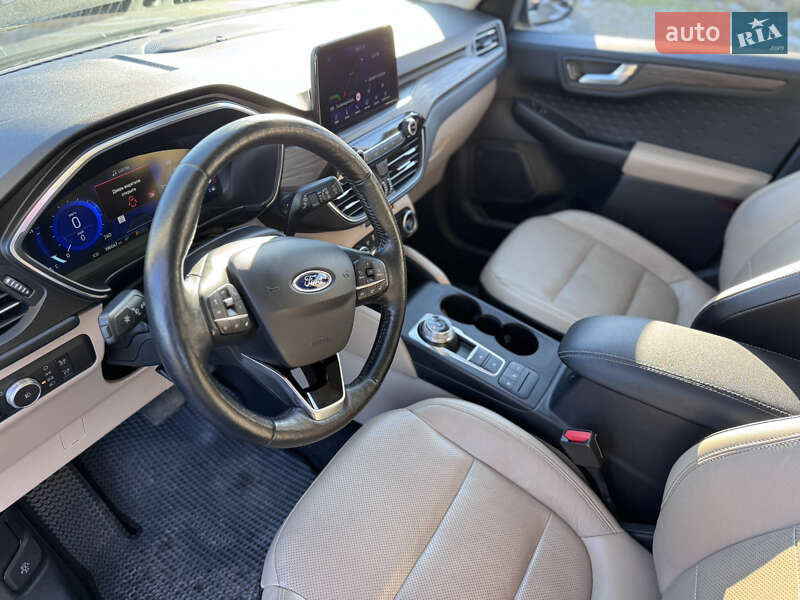 Позашляховик / Кросовер Ford Escape 2020 в Івано-Франківську