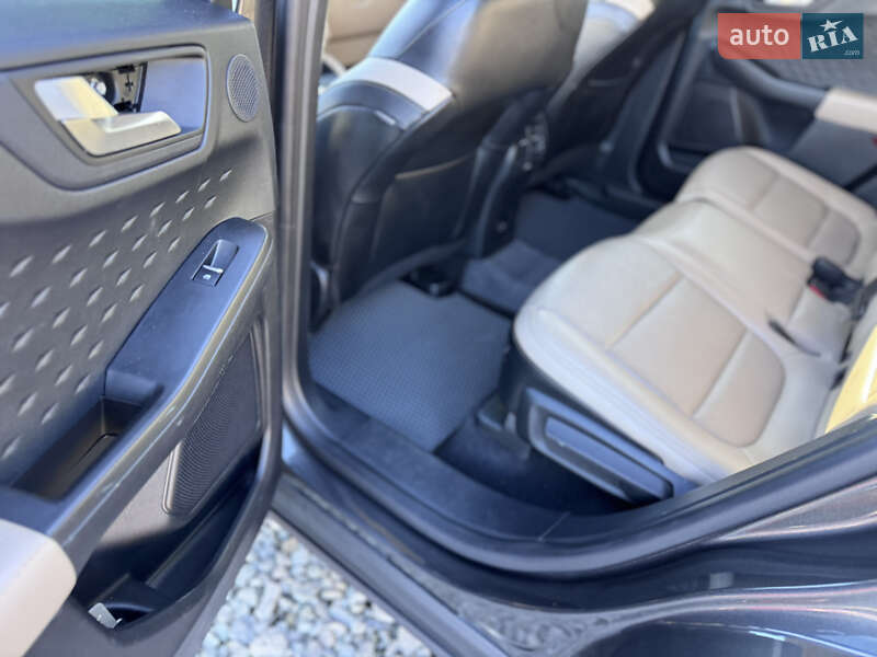 Позашляховик / Кросовер Ford Escape 2020 в Івано-Франківську