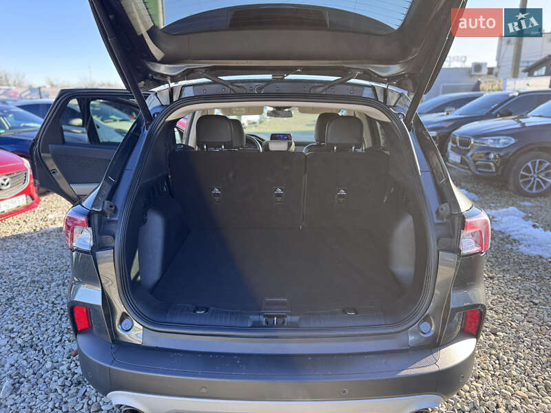 Позашляховик / Кросовер Ford Escape 2020 в Івано-Франківську