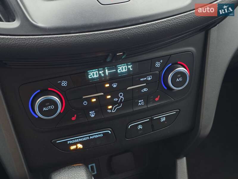 Внедорожник / Кроссовер Ford Escape 2017 в Тернополе