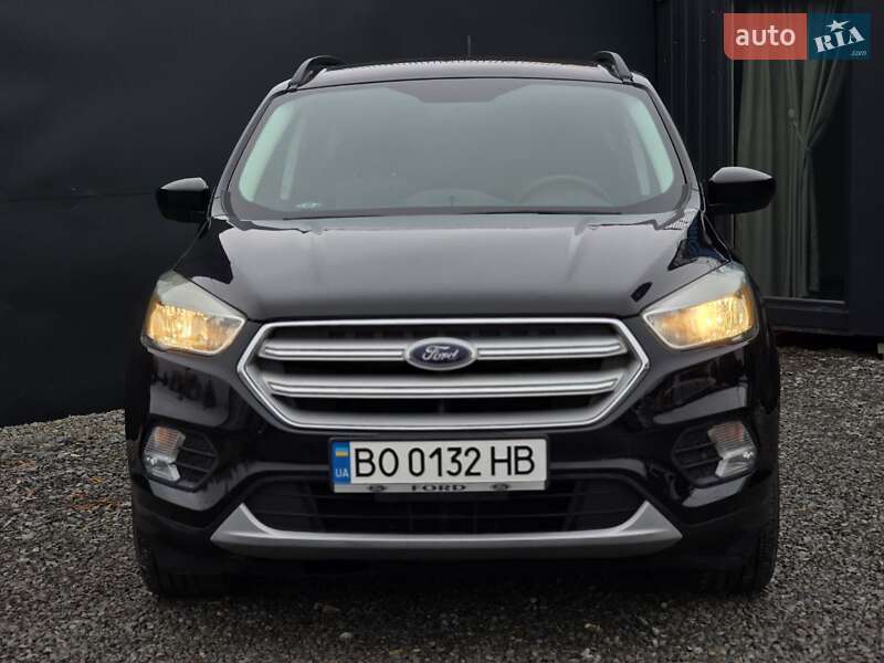 Внедорожник / Кроссовер Ford Escape 2017 в Тернополе