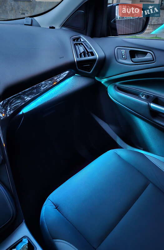 Внедорожник / Кроссовер Ford Escape 2014 в Киеве