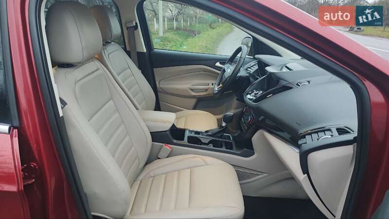 Внедорожник / Кроссовер Ford Escape 2017 в Дубно