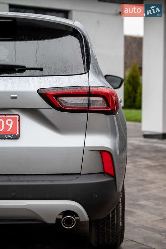 Внедорожник / Кроссовер Ford Escape 2024 в Коломые