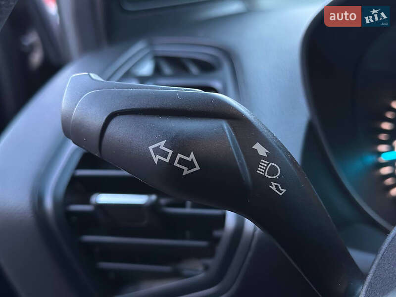 Внедорожник / Кроссовер Ford Escape 2019 в Днепре