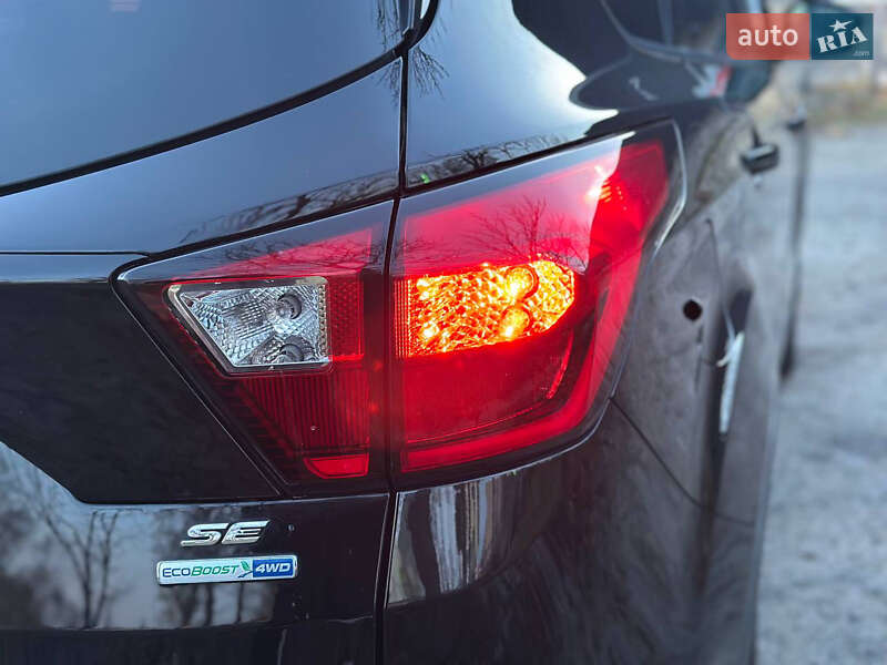 Внедорожник / Кроссовер Ford Escape 2019 в Днепре