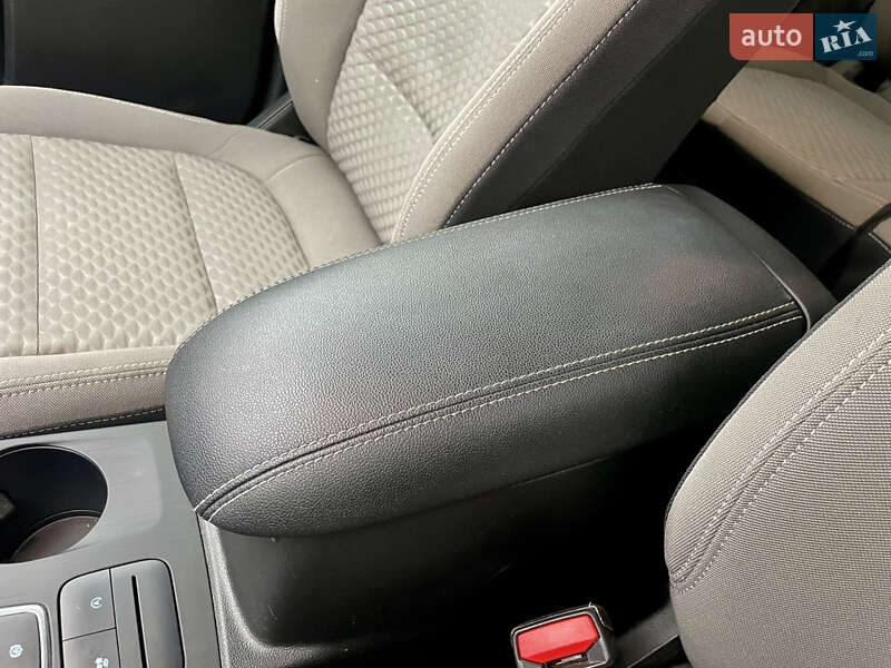 Внедорожник / Кроссовер Ford Escape 2020 в Ровно фото 43 Внедорожник / Кроссовер Ford Escape 2020 в Ровно