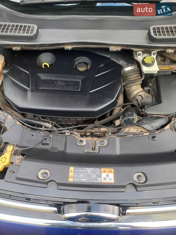 Позашляховик / Кросовер Ford Escape 2015 в Кременчуці