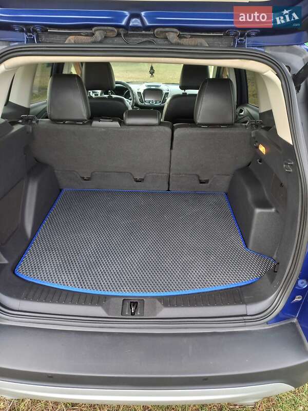 Позашляховик / Кросовер Ford Escape 2015 в Кременчуці