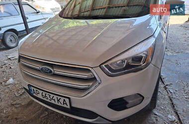Внедорожник / Кроссовер Ford Escape 2016 в Запорожье