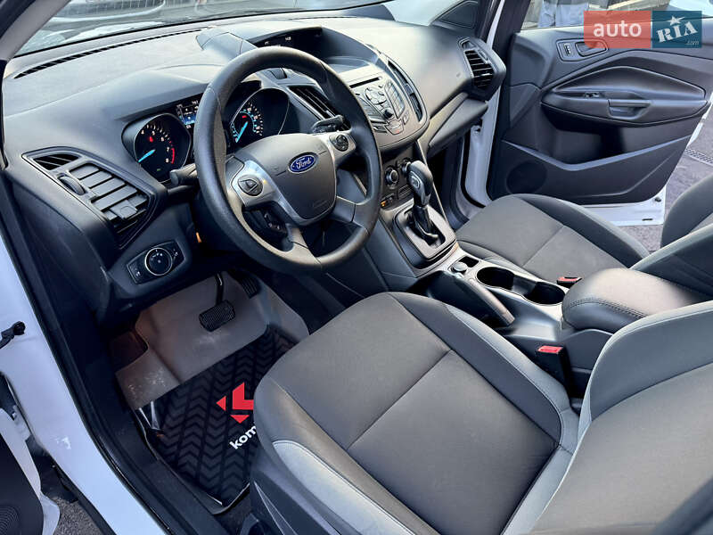 Внедорожник / Кроссовер Ford Escape 2015 в Виннице