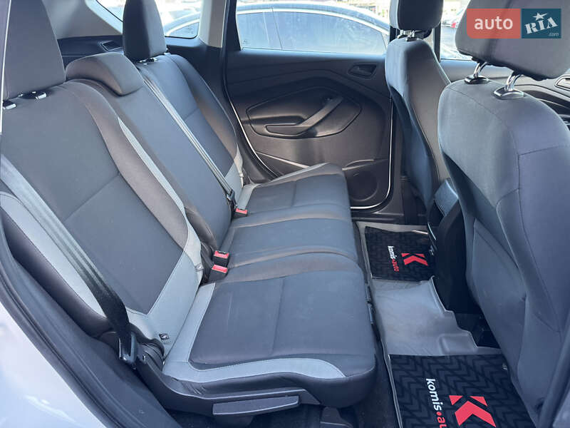 Внедорожник / Кроссовер Ford Escape 2015 в Виннице