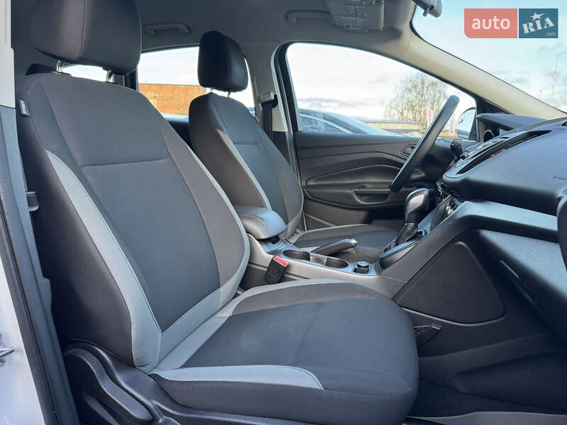 Внедорожник / Кроссовер Ford Escape 2015 в Виннице