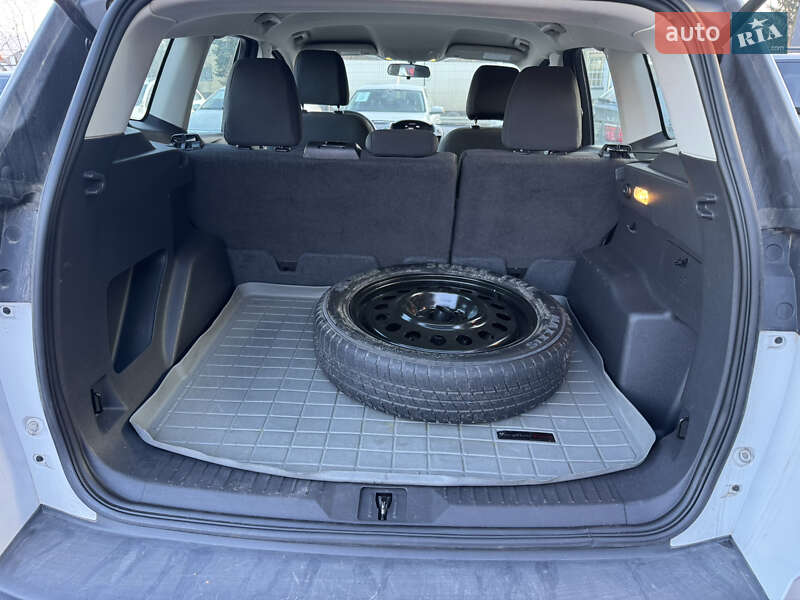 Внедорожник / Кроссовер Ford Escape 2015 в Виннице