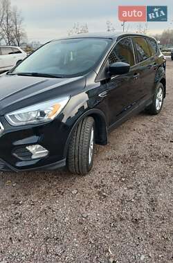Внедорожник / Кроссовер Ford Escape 2016 в Черкассах