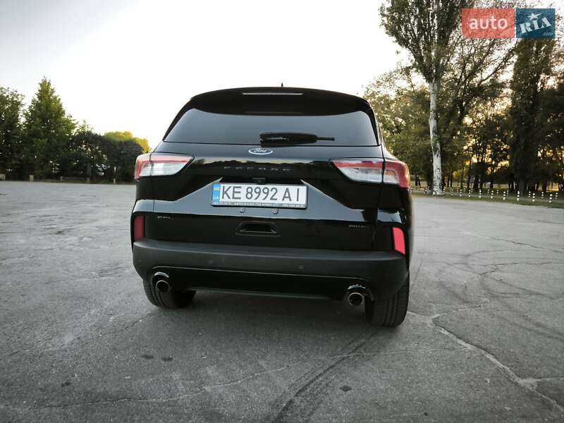 Внедорожник / Кроссовер Ford Escape 2021 в Павлограде