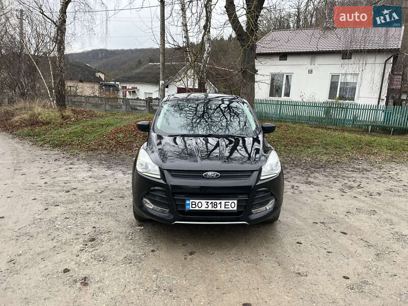 Внедорожник / Кроссовер Ford Escape 2016 в Чорткове