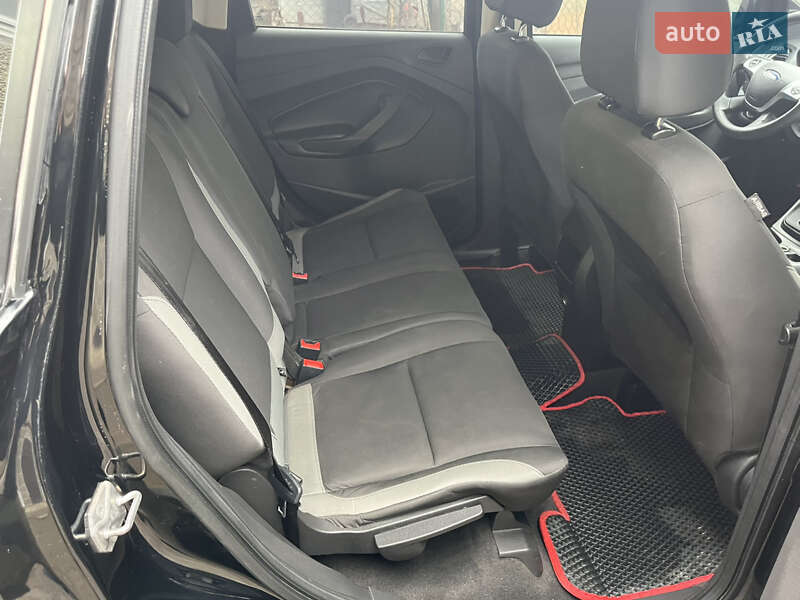 Внедорожник / Кроссовер Ford Escape 2016 в Чорткове