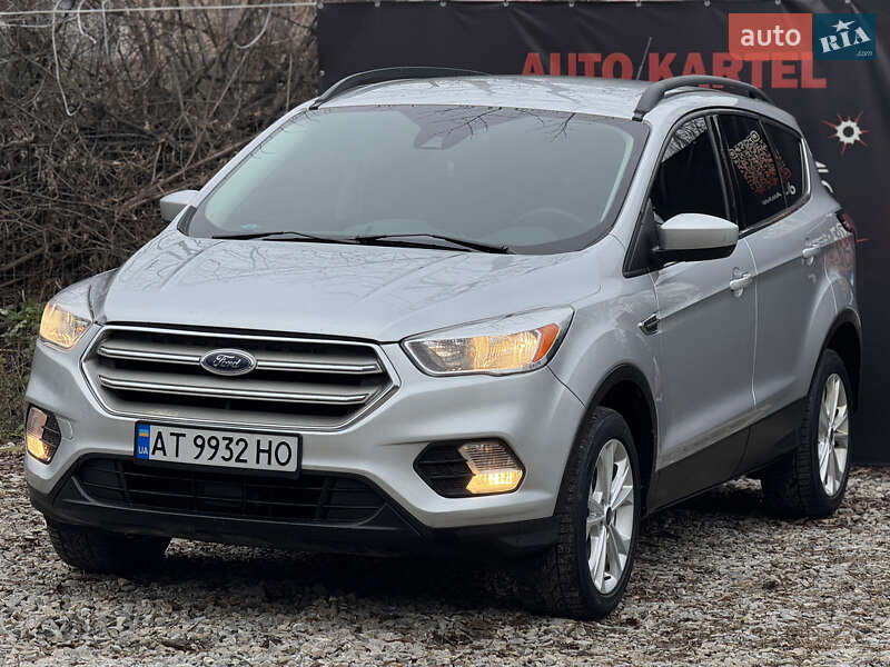 Позашляховик / Кросовер Ford Escape 2018 в Івано-Франківську