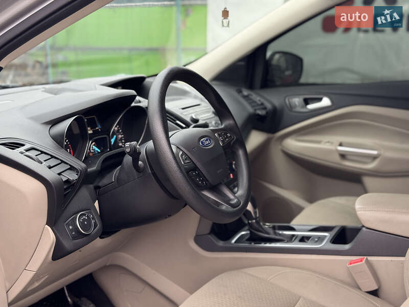 Позашляховик / Кросовер Ford Escape 2018 в Івано-Франківську