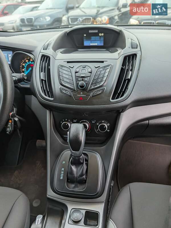 Позашляховик / Кросовер Ford Escape 2015 в Рівному