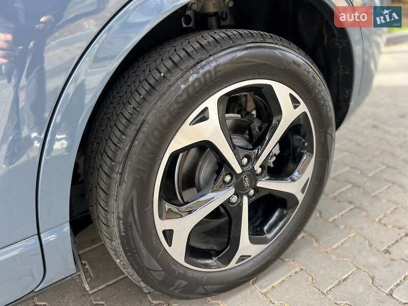 Позашляховик / Кросовер Ford Escape 2023 в Львові