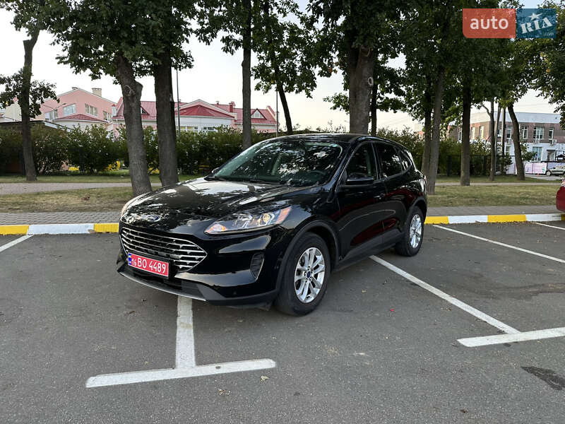 Внедорожник / Кроссовер Ford Escape 2021 в Киеве