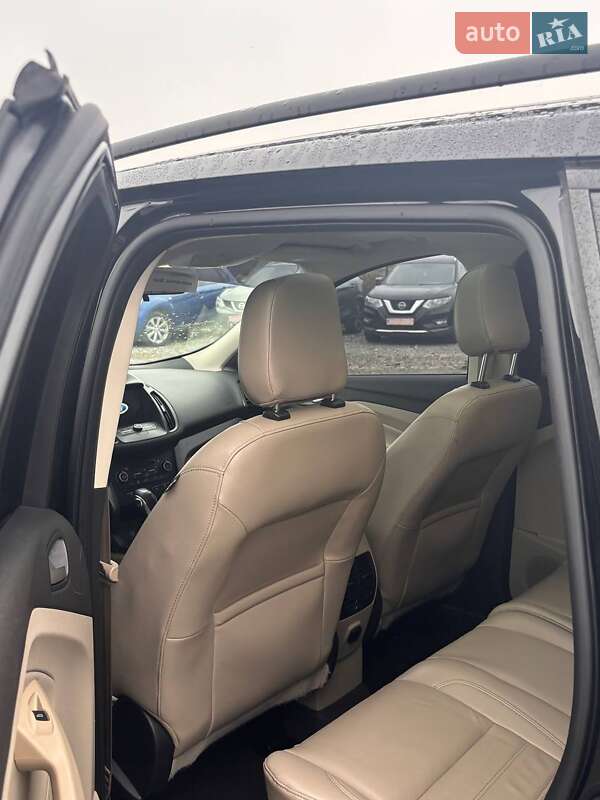 Позашляховик / Кросовер Ford Escape 2018 в Львові