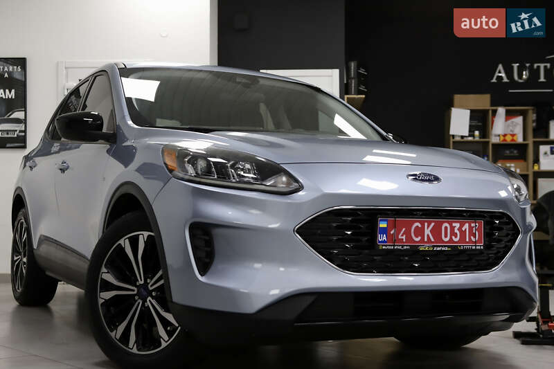 Позашляховик / Кросовер Ford Escape 2023 в Дрогобичі