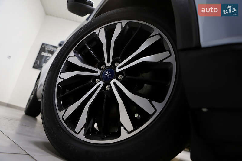 Позашляховик / Кросовер Ford Escape 2023 в Дрогобичі