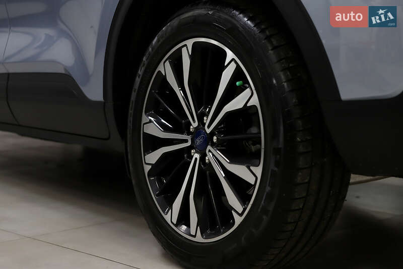 Позашляховик / Кросовер Ford Escape 2023 в Дрогобичі