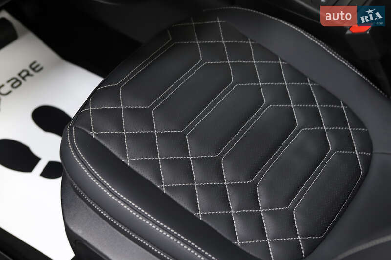 Позашляховик / Кросовер Ford Escape 2023 в Дрогобичі