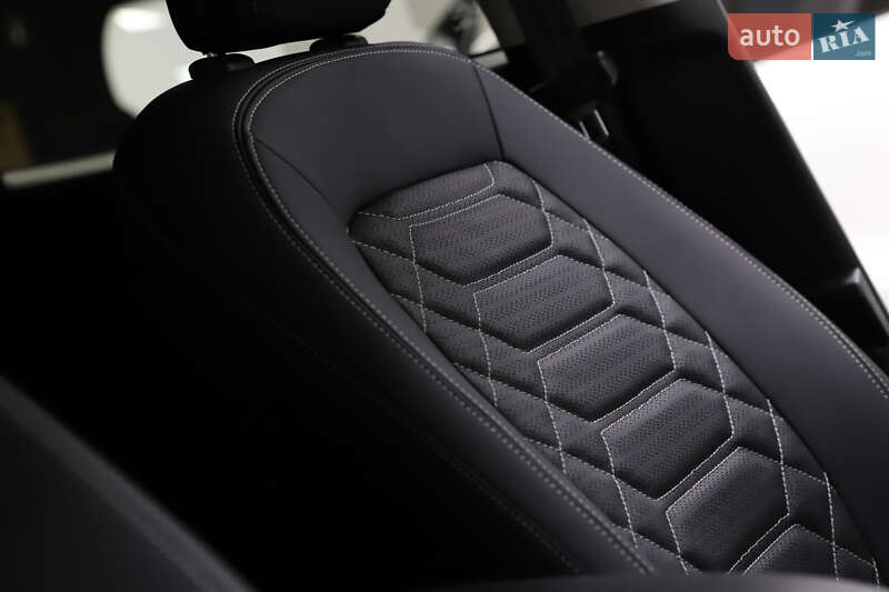 Позашляховик / Кросовер Ford Escape 2023 в Дрогобичі