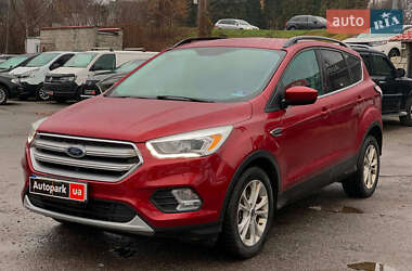 Позашляховик / Кросовер Ford Escape 2017 в Вінниці