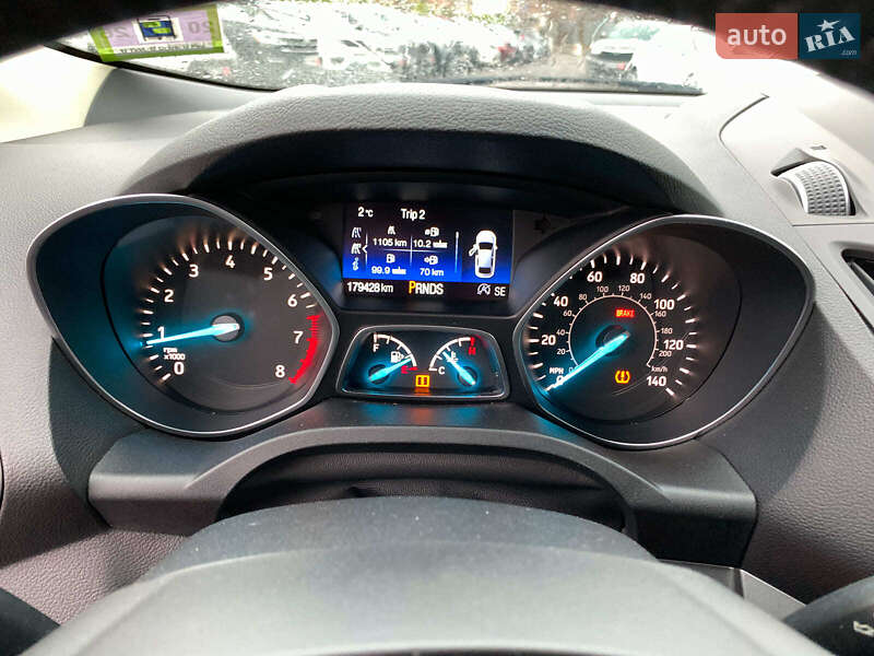 Внедорожник / Кроссовер Ford Escape 2017 в Виннице
