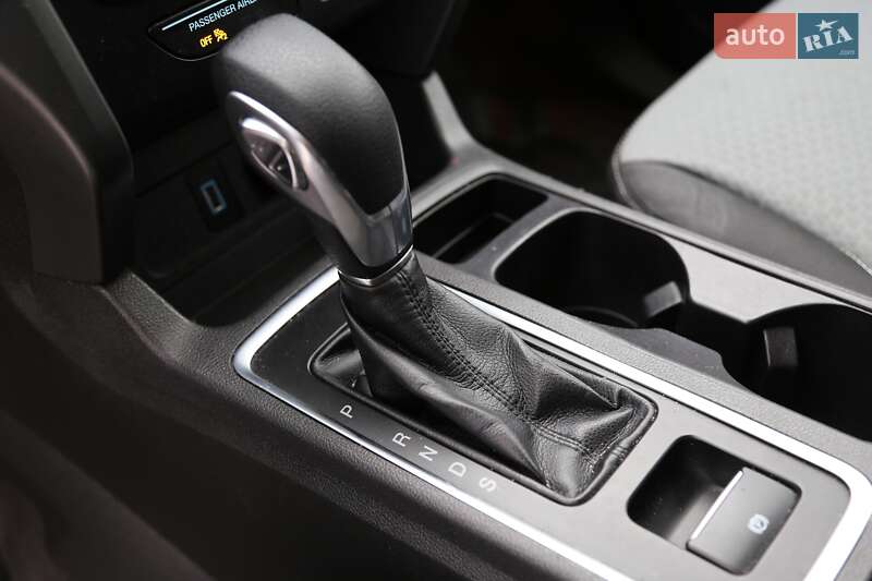 Внедорожник / Кроссовер Ford Escape 2018 в Киеве