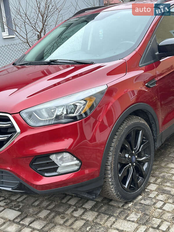 Внедорожник / Кроссовер Ford Escape 2018 в Львове фото 5 Внедорожник / Кроссовер Ford Escape 2018 в Львове