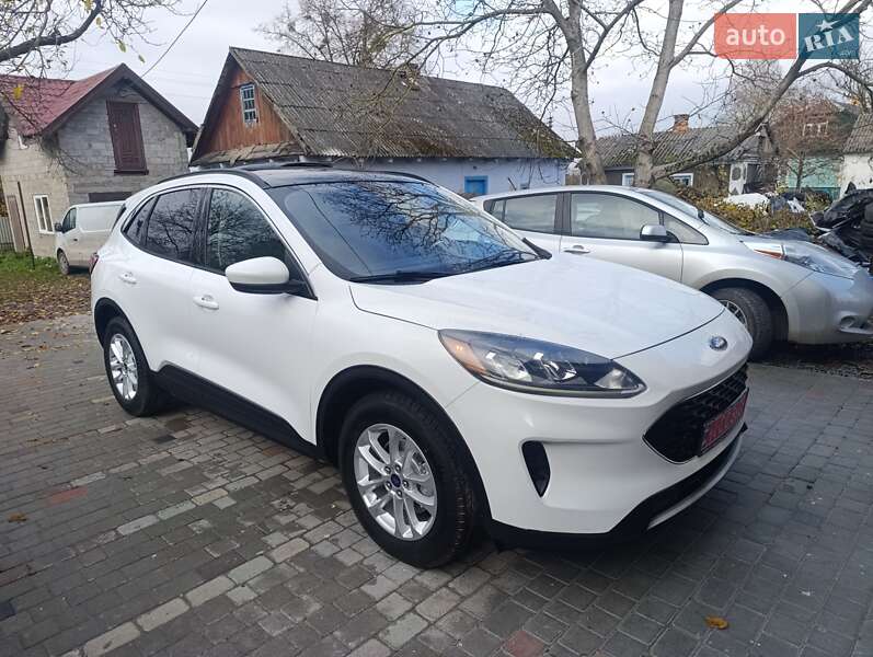 Внедорожник / Кроссовер Ford Escape 2020 в Нововолынске