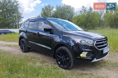 Внедорожник / Кроссовер Ford Escape 2018 в Киеве
